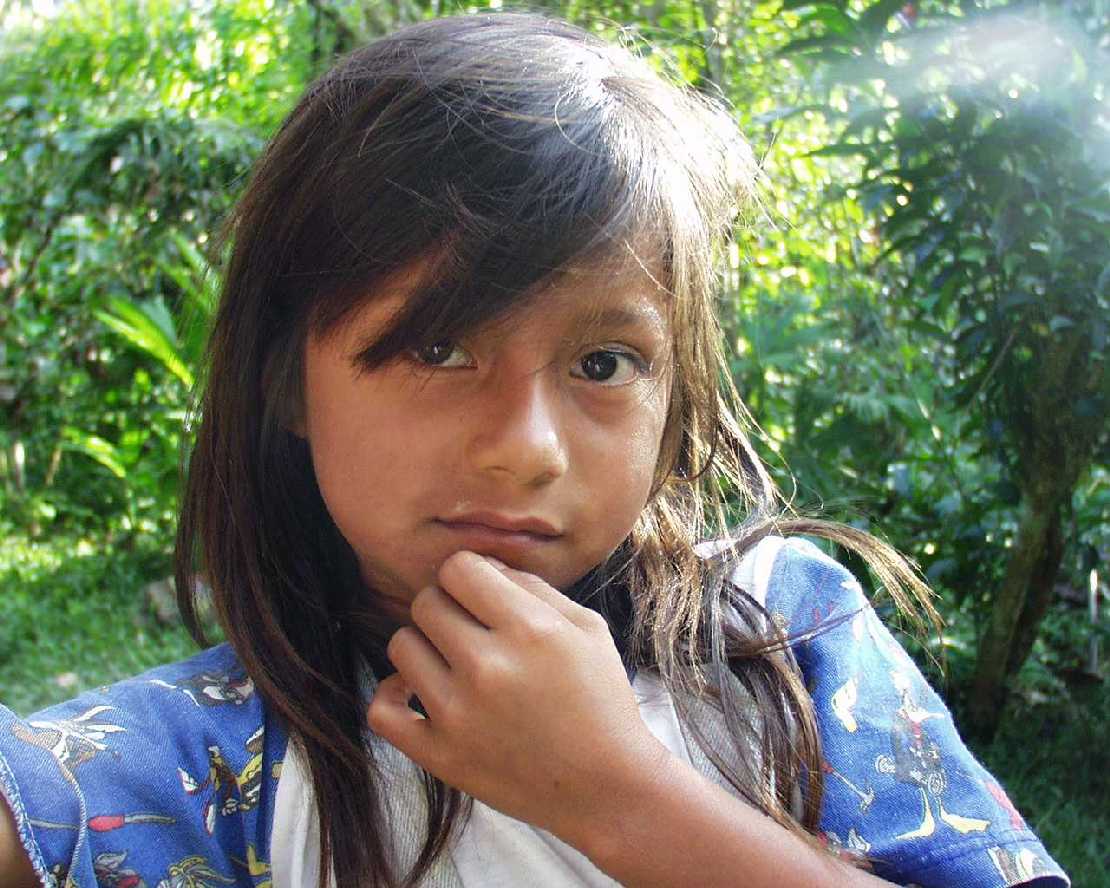 Huaorani am Rio Napo im Amazonas